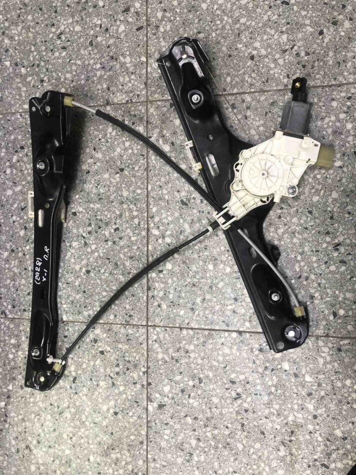 Изображение товара 146127 - 00146127 steklopodemnik perednij pravyj