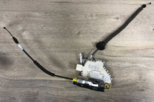 Изображение товара 146383 - 00146383 zamok dveri perednej levoj 