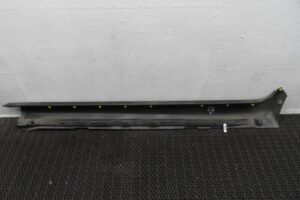 Изображение товара 146810 - 00146810 porog plastikovyj pravyj Volvo V50 1