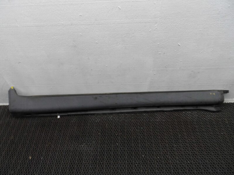 Изображение товара 146810 - 00146810 porog plastikovyj pravyj Volvo V50