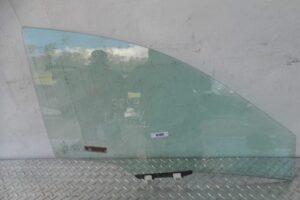 Изображение товара 146850 - 00146850 steklo dveri perednej pravoj Renault Sandero