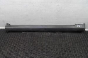 Изображение товара 147049 - 00147049 porog plastikovyj pravyj Toyota Hiace