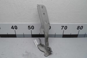 Изображение товара 147511 - 00147511 petlya kapota levaya Porsche Macan 1