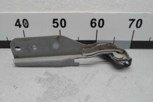 Изображение товара 147511 - 00147511 petlya kapota levaya Porsche Macan