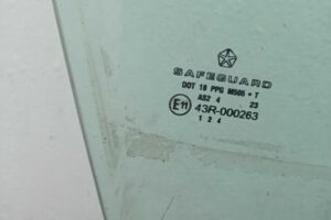 Изображение товара 147614 - 00147614 steklo dveri perednej pravoj 2