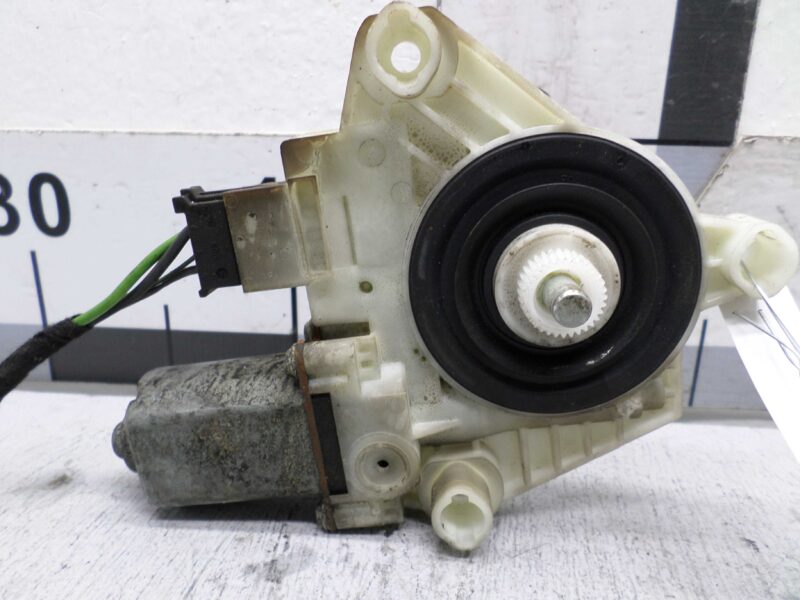 Изображение товара 147624 - 00147624 motorchik steklopodemnika