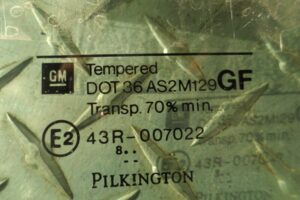 Изображение товара 147656 - 00147656 steklo dveri zadnej levoj Mazda 3 2