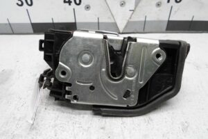 Изображение товара 147947 - 00147947 zamok dveri perednej pravoj 1