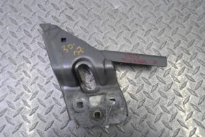 Изображение товара 148102 - 00148102 petlya kapota pravaya Toyota Corolla Verso