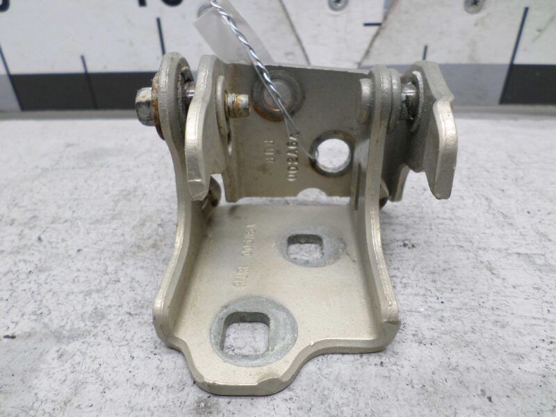 Изображение товара 148296 - 00148296 petlya dveri zadnyaya