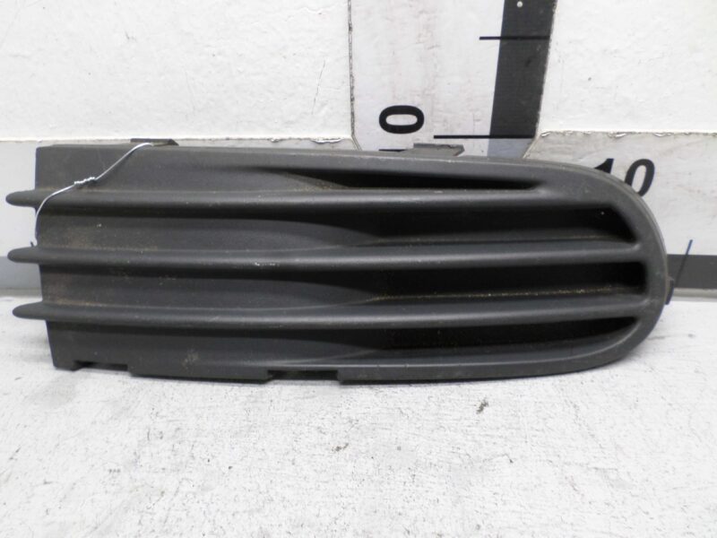 Изображение товара 148392 - 00148392 zaglushka (reshetka) v bamper Volvo V70