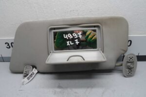 Изображение товара 148748 - 00148748 kozyrek solntsezaschitnyj Porsche Macan 1