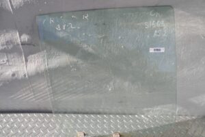 Изображение товара 148965 - 00148965 steklo dveri zadnej pravoj Renault Duster