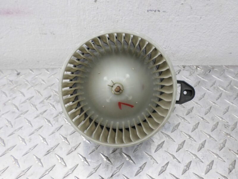Изображение товара 149021 - 00149021 ventilyator otopitelya (motorchik pechki)