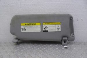 Изображение товара 149092 - 00149092 kozyrek solntsezaschitnyj Audi TT 3