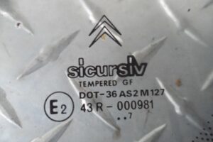 Изображение товара 149262 - 00149262 steklo kuzovnoe pravoe 2