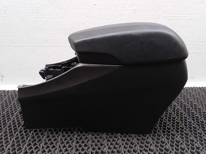 Изображение товара 149430 - 00149430 podlokotnik Pontiac TransSport