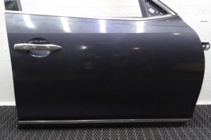 Изображение товара 149529 - 00149529 dver perednyaya pravaya Toyota Hiace 3