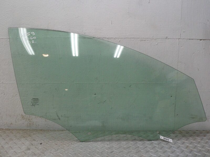 Изображение товара 154121 - 00154121 steklo dveri perednej pravoj Volkswagen Golf