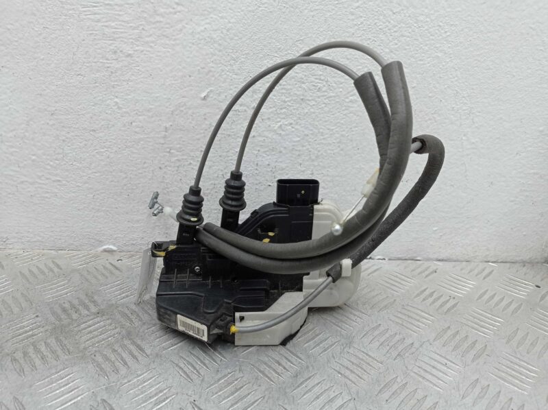 Изображение товара 158303 - 00158303 zamok dveri zadnej levoj Pontiac TransSport