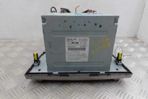 Изображение товара 158381 - 00158381 magnitola Subaru Tribeca 1