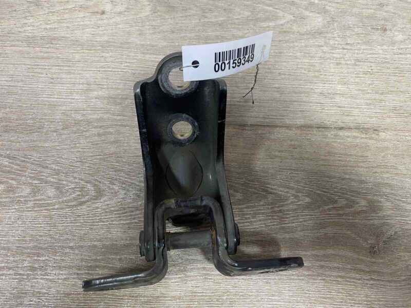 Изображение товара 159349 - 00159349 petlya dveri perednyaya