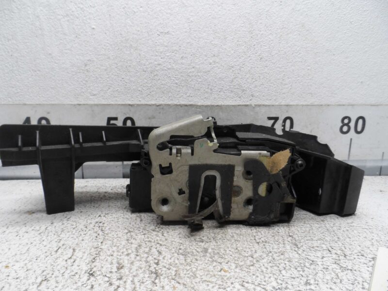 Изображение товара 159601 - 00159601 zamok dveri zadnej levoj Chevrolet Aveo