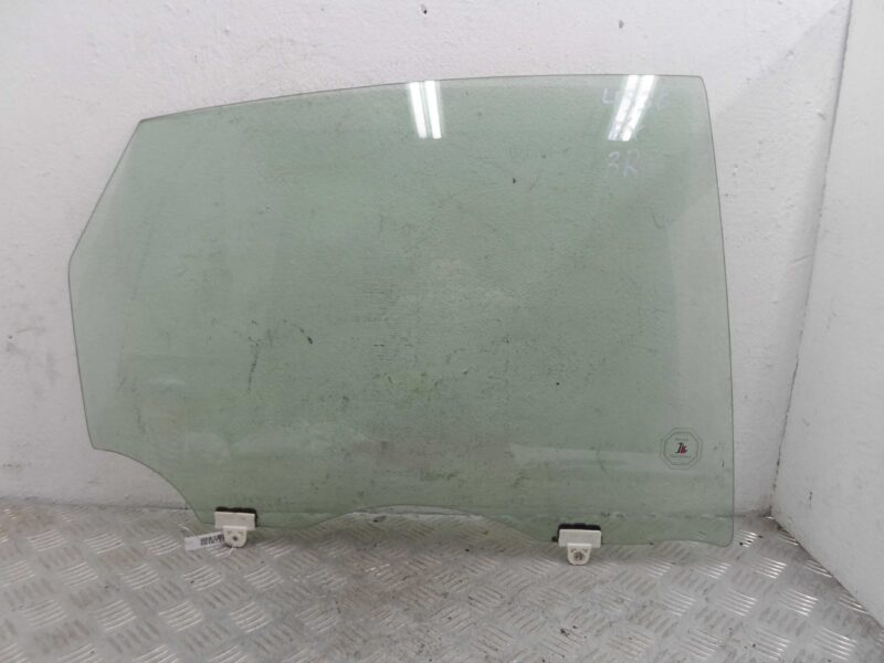 Изображение товара 167379 - 00167379 steklo dveri zadnej pravoj Toyota Hiace