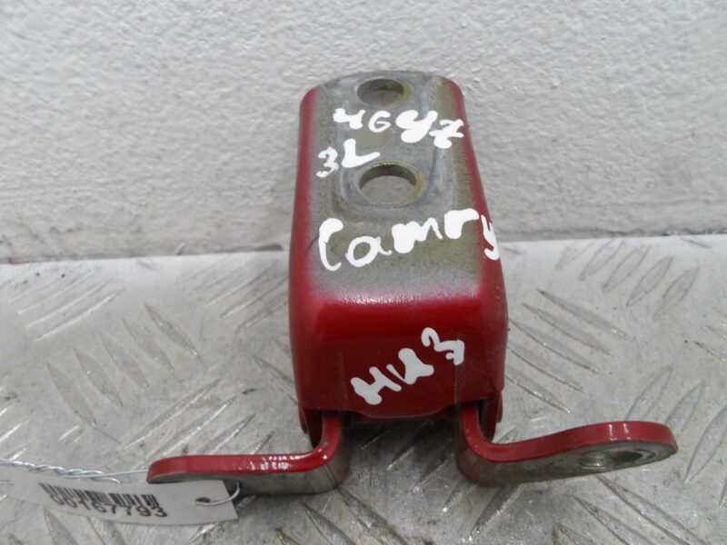 Изображение товара 167793 - 00167793 petlya dveri zadnyaya Subaru Legacy