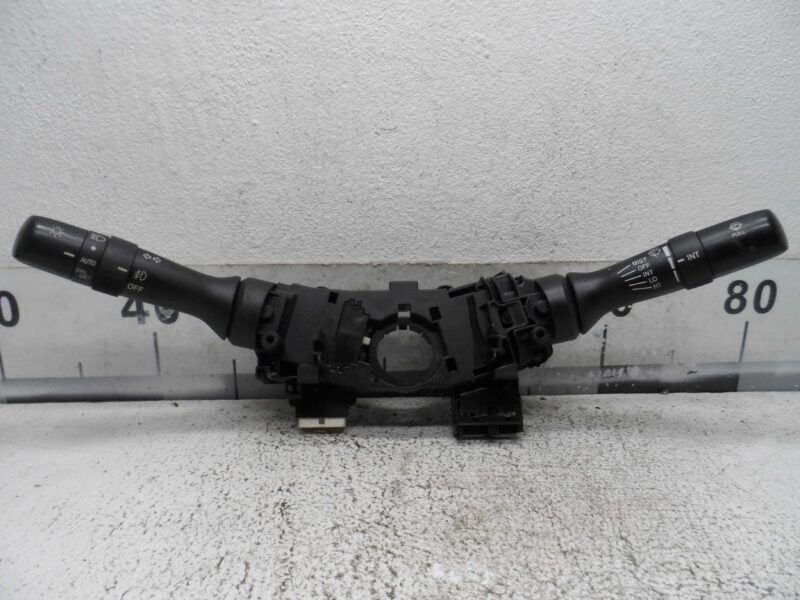 Изображение товара 168379 - 00168379 pereklyuchatel podrulevoj (strekoza) Subaru Tribeca