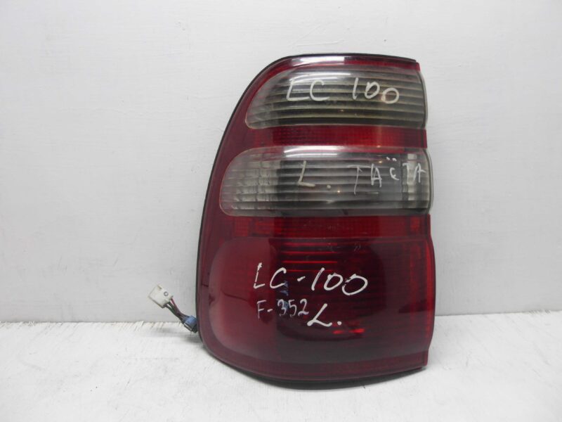 Изображение товара 169659 - 00169659 fonar kryla levyj SEAT Leon