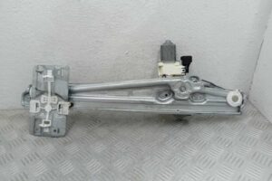 Изображение товара 169848 - 00169848 steklopodemnik perednij pravyj Skoda Yeti 1