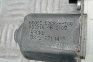 Изображение товара 169848 - 00169848 steklopodemnik perednij pravyj Skoda Yeti 2