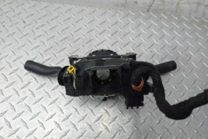 Изображение товара 172669 - 00172669 pereklyuchatel podrulevoj (strekoza) Toyota Matrix 3