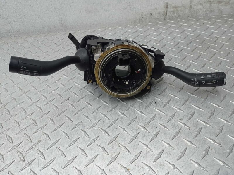 Изображение товара 172669 - 00172669 pereklyuchatel podrulevoj (strekoza) Toyota Matrix