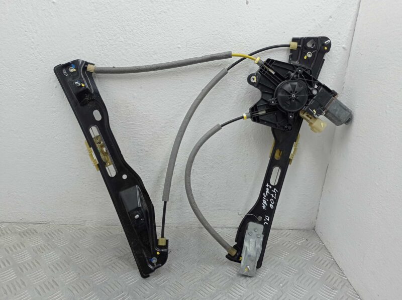 Изображение товара 174676 - 00174676 steklopodemnik perednij levyj Chevrolet Aveo