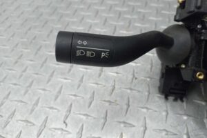 Изображение товара 177058 - 00177058 pereklyuchatel podrulevoj (strekoza) Toyota Matrix 2