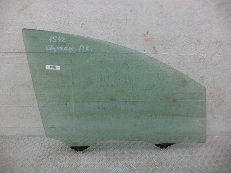 Изображение товара 177562 - 00177562 steklo dveri perednej pravoj