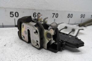 Изображение товара 177749 - 00177749 zamok dveri perednej pravoj Toyota Hiace