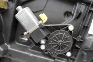 Изображение товара 178130 - 00178130 steklopodemnik perednij pravyj 2