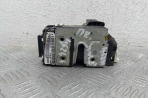 Изображение товара 178136 - 00178136 zamok dveri perednej pravoj Ford Transit Custom 1