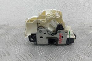 Изображение товара 178136 - 00178136 zamok dveri perednej pravoj Ford Transit Custom 3