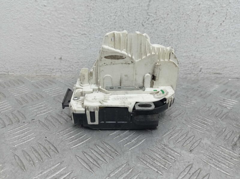 Изображение товара 178136 - 00178136 zamok dveri perednej pravoj Ford Transit Custom