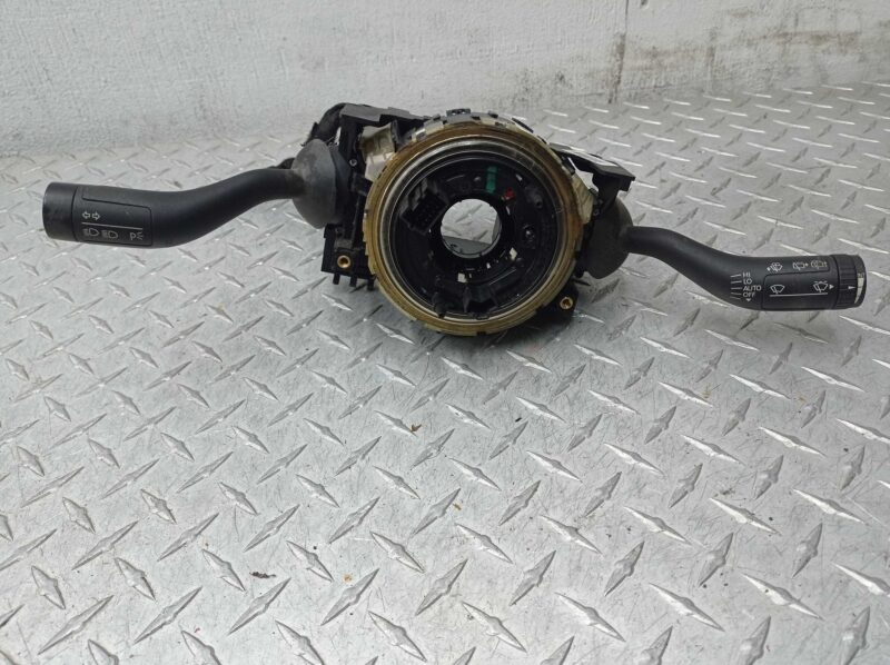 Изображение товара 178392 - 00178392 pereklyuchatel podrulevoj (strekoza) Toyota Matrix