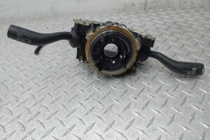 Изображение товара 180392 - 00180392 pereklyuchatel podrulevoj (strekoza) Toyota Matrix