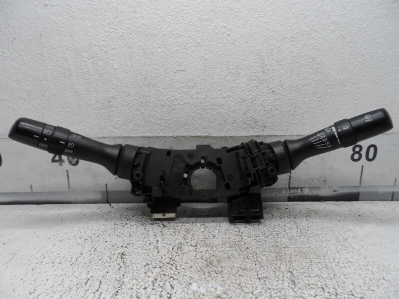 Изображение товара 181237 - 00181237 pereklyuchatel podrulevoj (strekoza) Subaru Tribeca