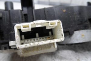 Изображение товара 182340 - 00182340 pereklyuchatel podrulevoj (strekoza) Subaru Tribeca 3