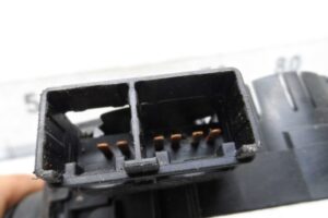 Изображение товара 182607 - 00182607 pereklyuchatel podrulevoj (strekoza) Subaru Tribeca 3