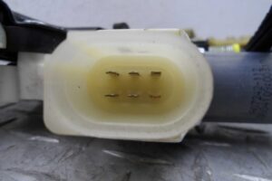 Изображение товара 182920 - 00182920 steklopodemnik perednij levyj 1