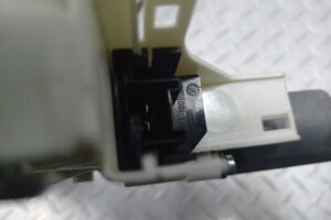 Изображение товара 185179 - 00185179 steklopodemnik perednij levyj 2